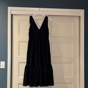 Chic Navy and Black Sleeveless Midi Dress